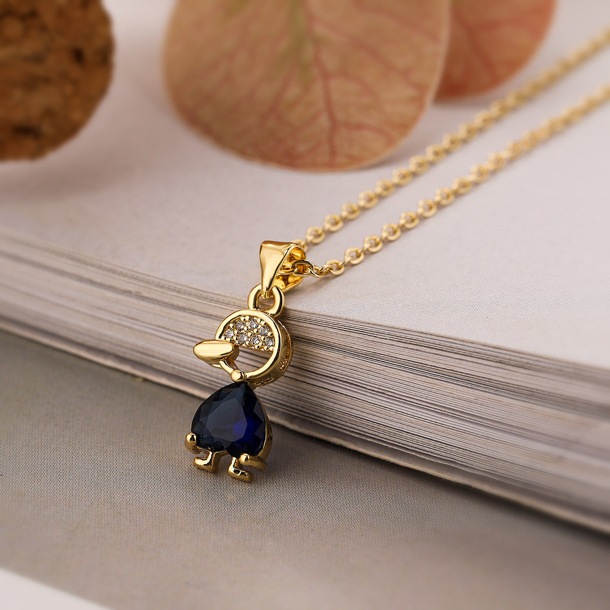 Minimalist Heart-Shaped Copper Pendant Necklace with 18K Gold Plating and Zircon for Women