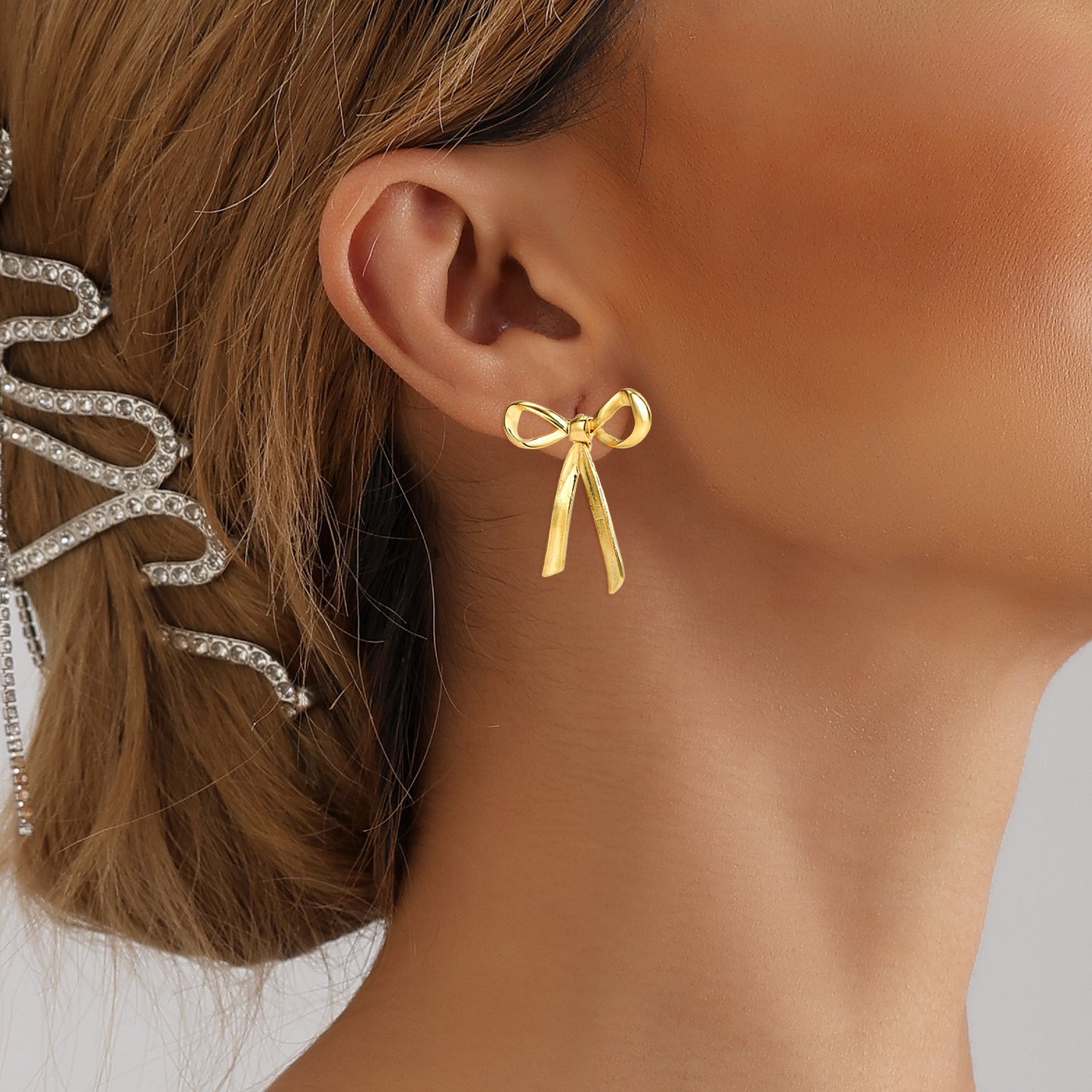 Geometric Bowknot Earrings for Women Alloy Electroplated Moon Motif Fashionable Everyday Ear Studs