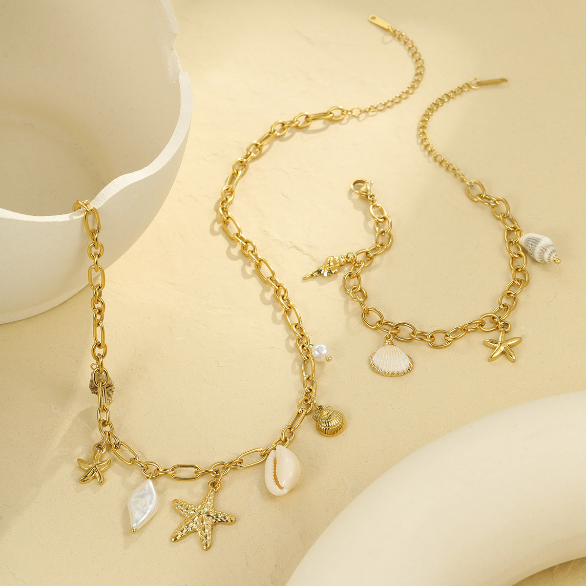 Set de collar con colgante minimalista de lujo con estrella de mar y concha con cadena de acero inoxidable para mujer