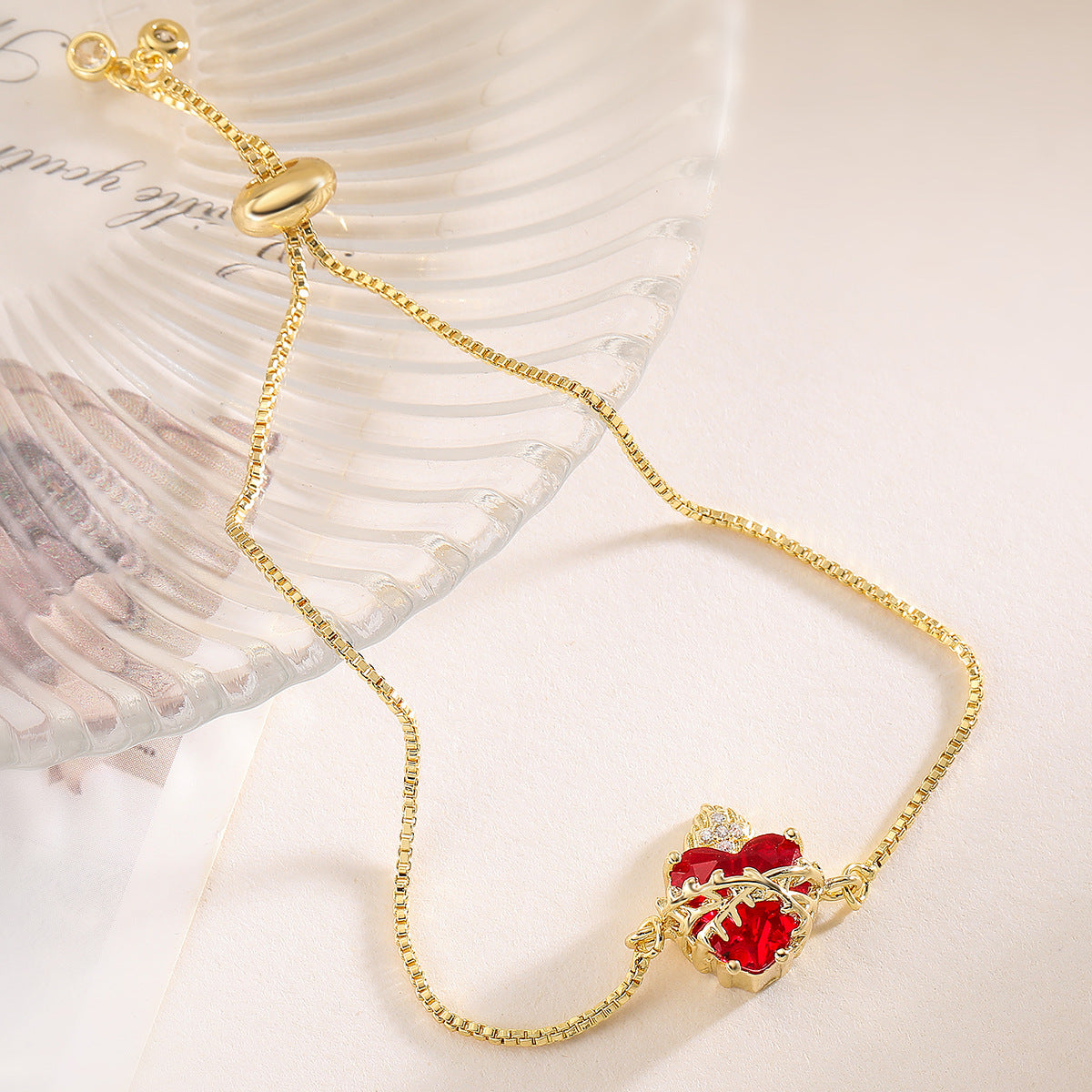 Luxury Minimalist 18K Gold Plated Brass Heart Geometric Cubic Zirconia Inlay Bracelet for Women