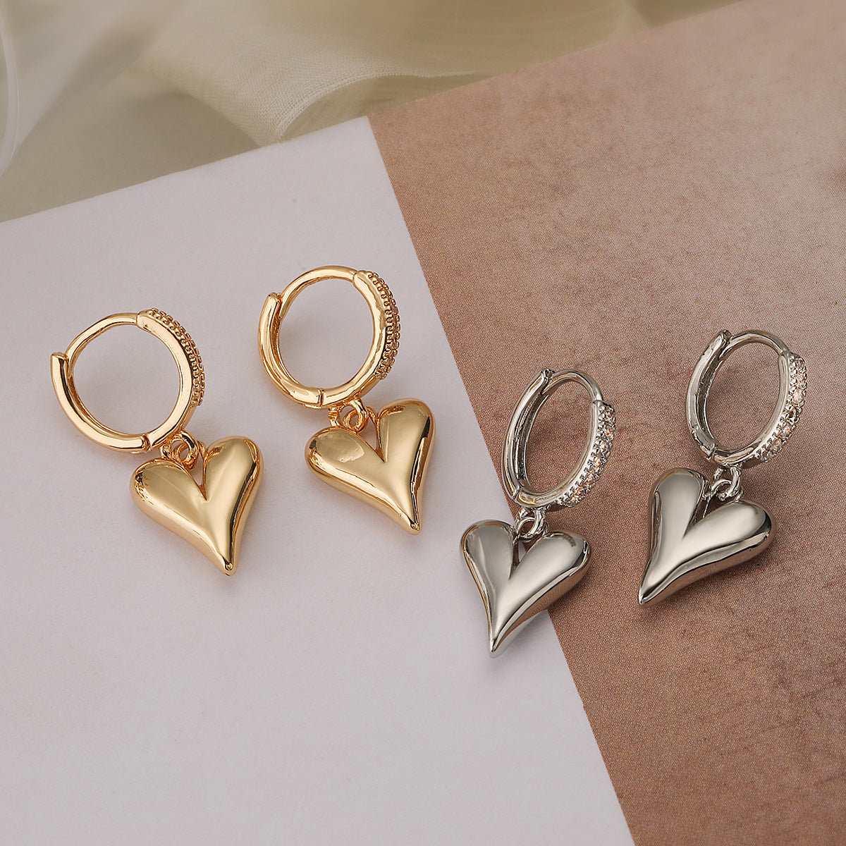 Orecchini Minimalisti Geometrici in Rame con Placcatura in Vero Oro da Donna, Semplici Orecchini Pendenti a Cuore, Gioielli in Metallo alla Moda e Versatili
