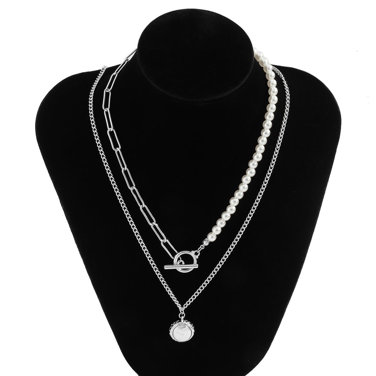 Collana Vintage con Pendente Rotondo Geometrico in Lega, Catena a Croce e Placcatura in Rodio