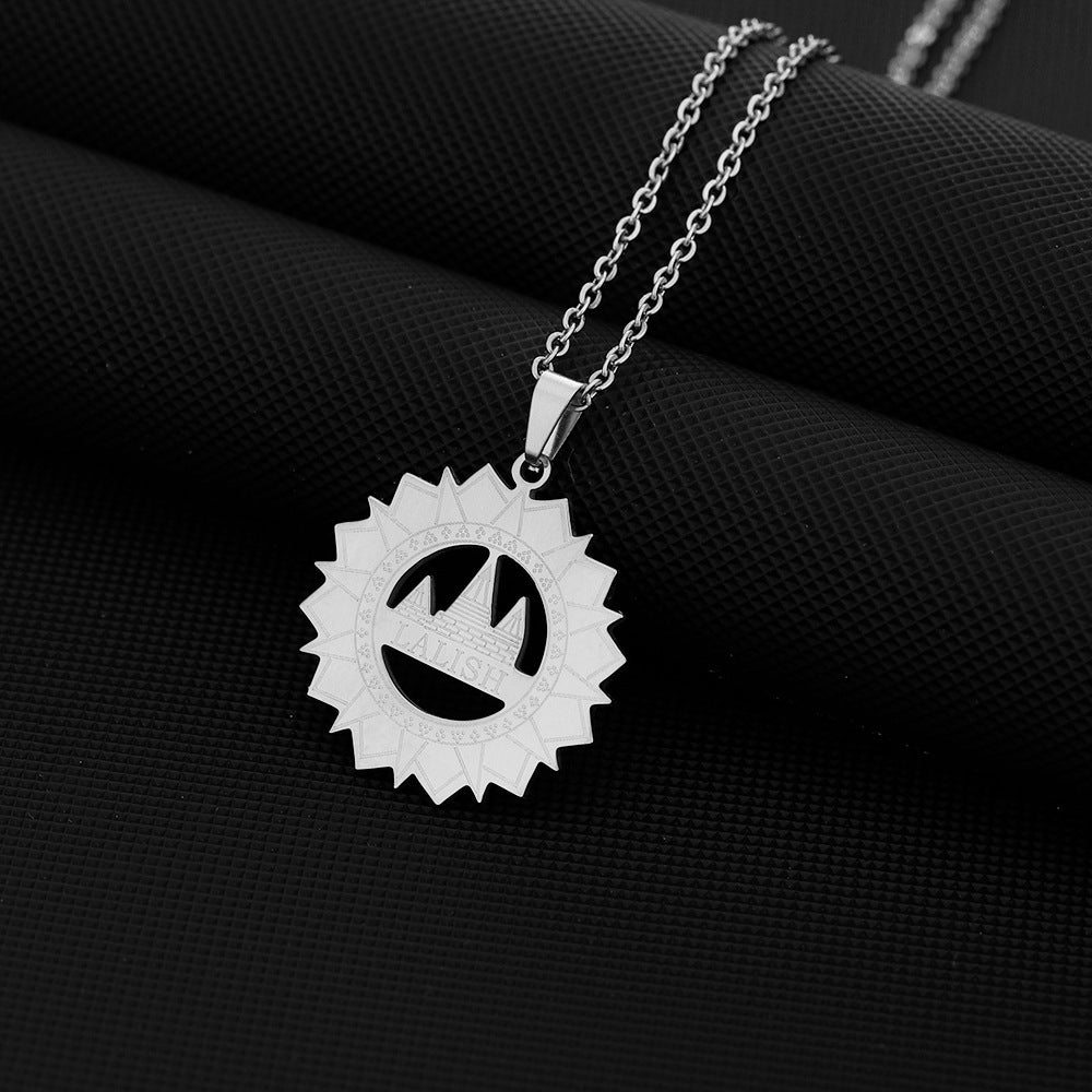Collana con Pendente Geometrico Etnico in Acciaio Inox con Ciondolo in Acciaio al Titanio, Finitura Galvanizzata, Catena a O, Design Unisex