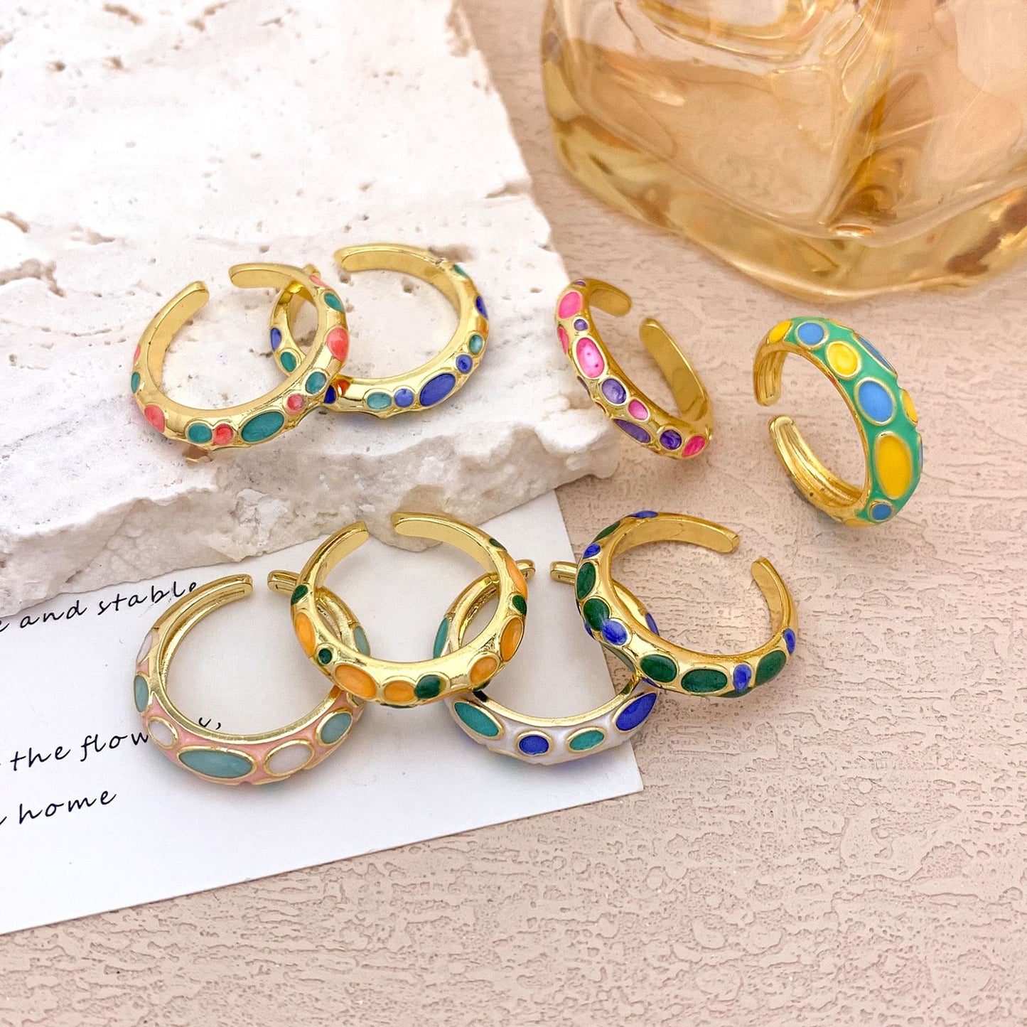 Anello regolabile aperto da donna vintage elegante in lega placcato oro con olio a goccia a pois geometrici