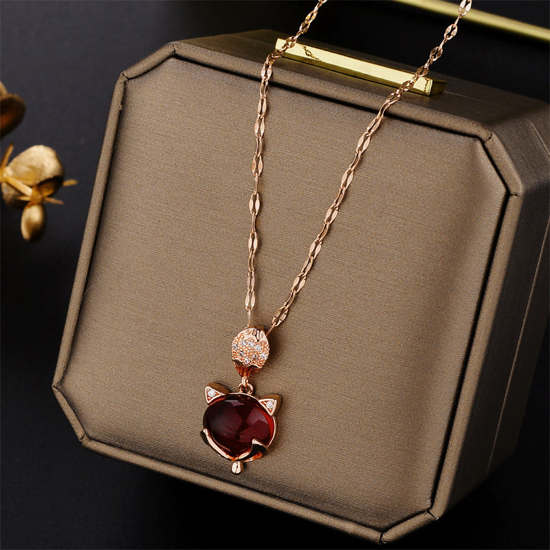 Collar Colgante Zorro Geométrico para Mujer en Acero Titanio con Incrustaciones de Diamantes de Imitación y Acabado Chapado en Cadena Ondulada