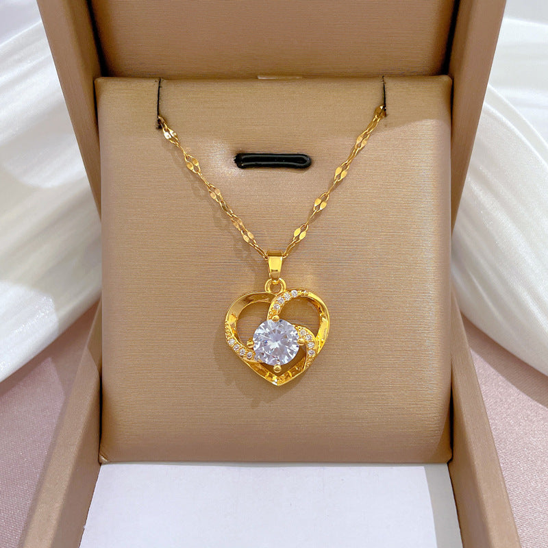 Collana geometrica di lusso Sweet Heart per donna in acciaio inossidabile con ciondolo strass Catena clavicola in acciaio al titanio