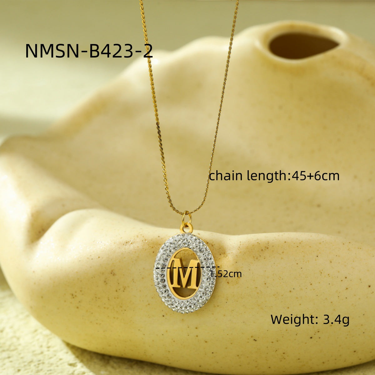 Collana da donna alla moda con ciondolo ovale in acciaio inossidabile con intarsio in zircone e lettera traforata