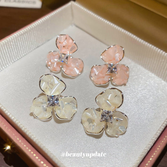 Elegant Floral Shell Stud Earrings with Zircon Inlay for Women, Luxury Style Fashion Accessory