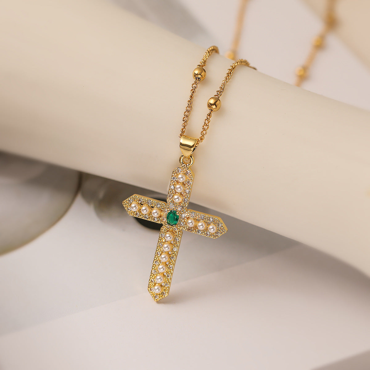 Minimalist Cross Pendant Necklace for Women Made of Copper with Real Gold Plating and Zircon and Pearl Accents