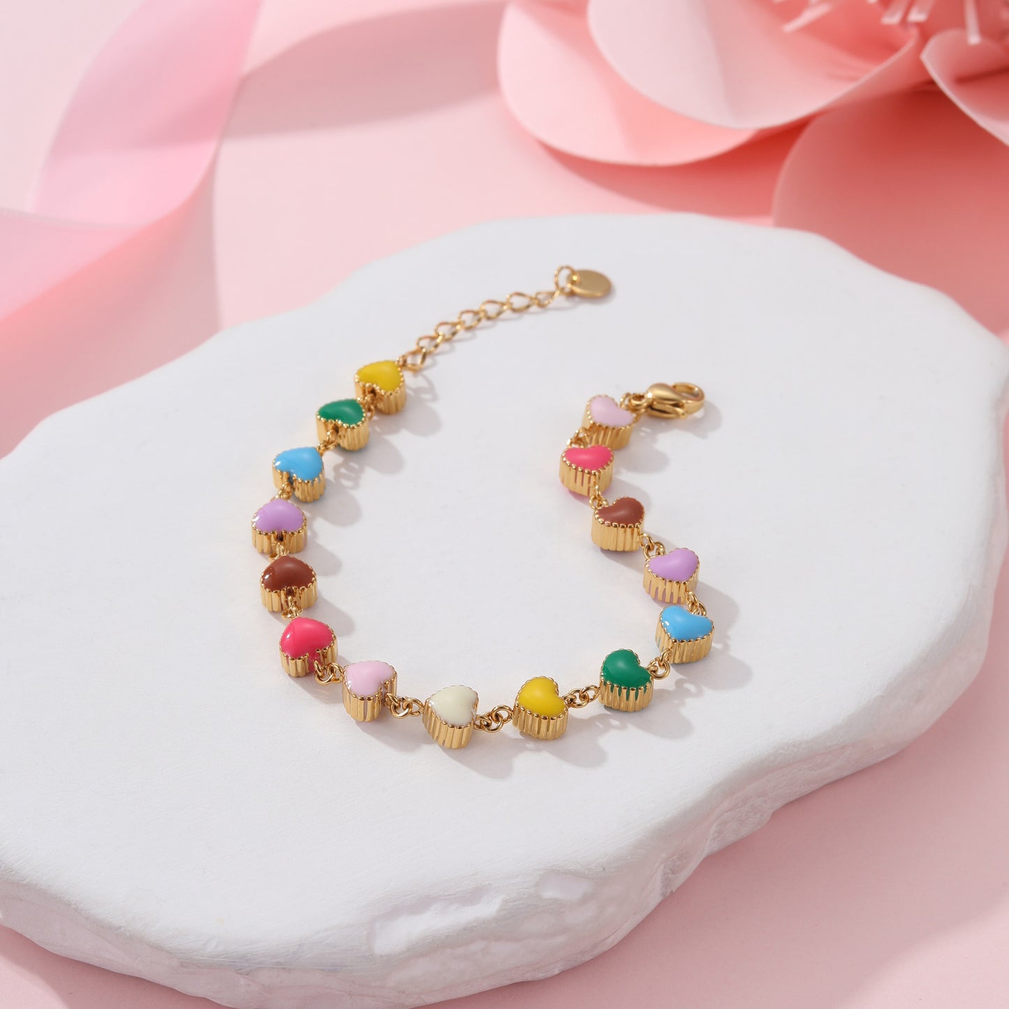 Braccialetto alla moda minimalista a forma di cuore smaltato in acciaio al titanio per donna con finitura placcata