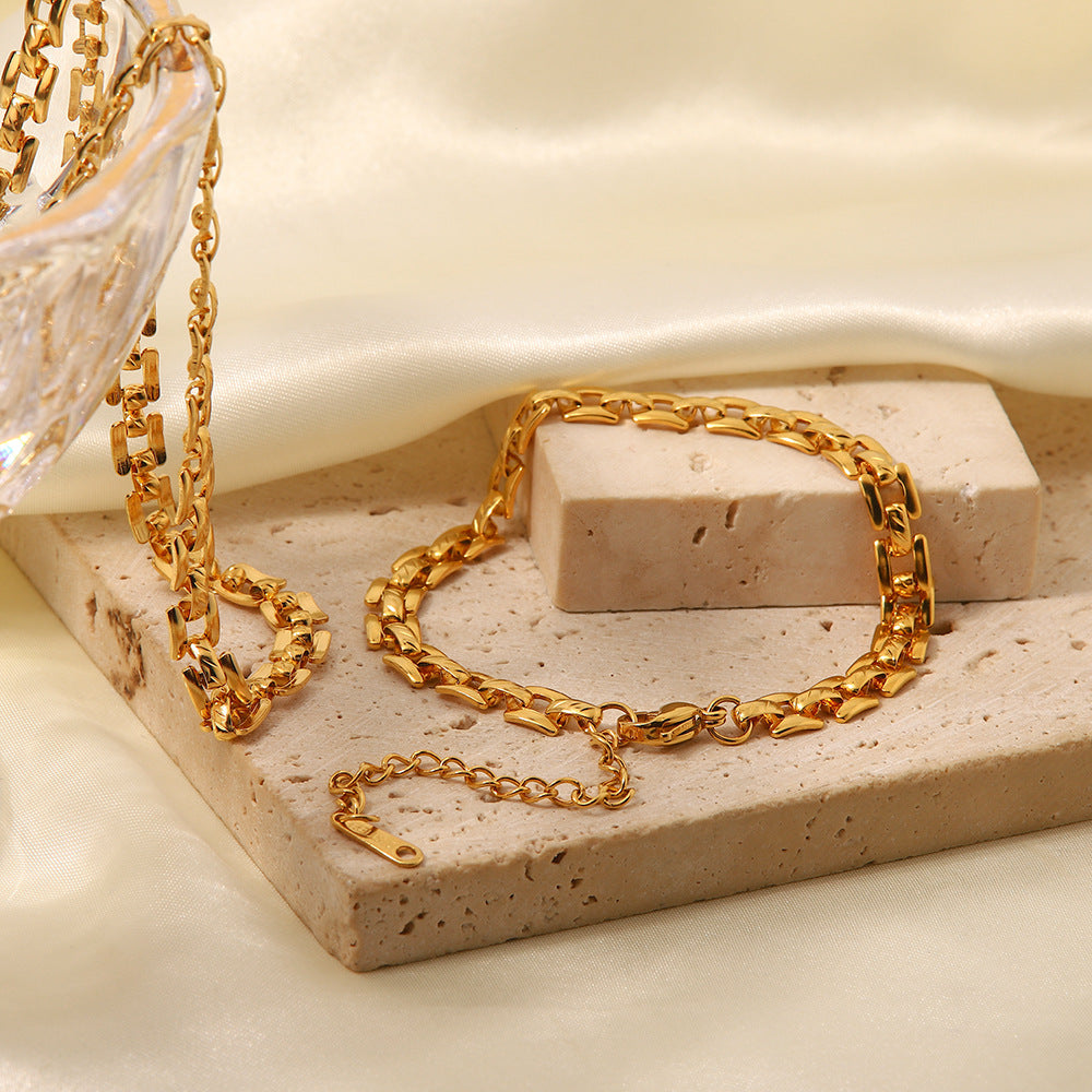 Geometric Style 18K Gold Plated Stainless Steel Bracelet with Circular Pendant for Women