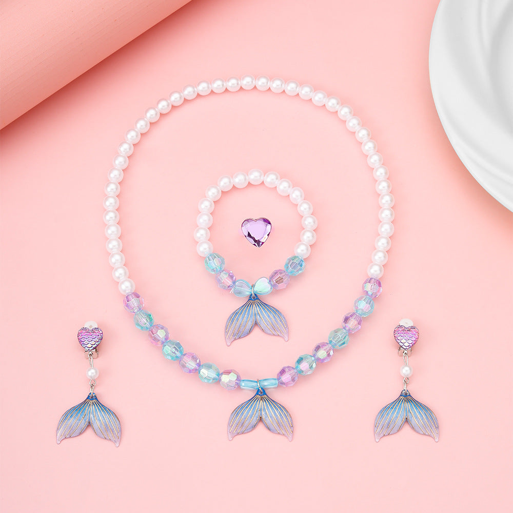 Set collana da sirena in cartone animato per bambini con pendente in acrilico, conchiglia in resina e ciondolo a delfino su catena di perline