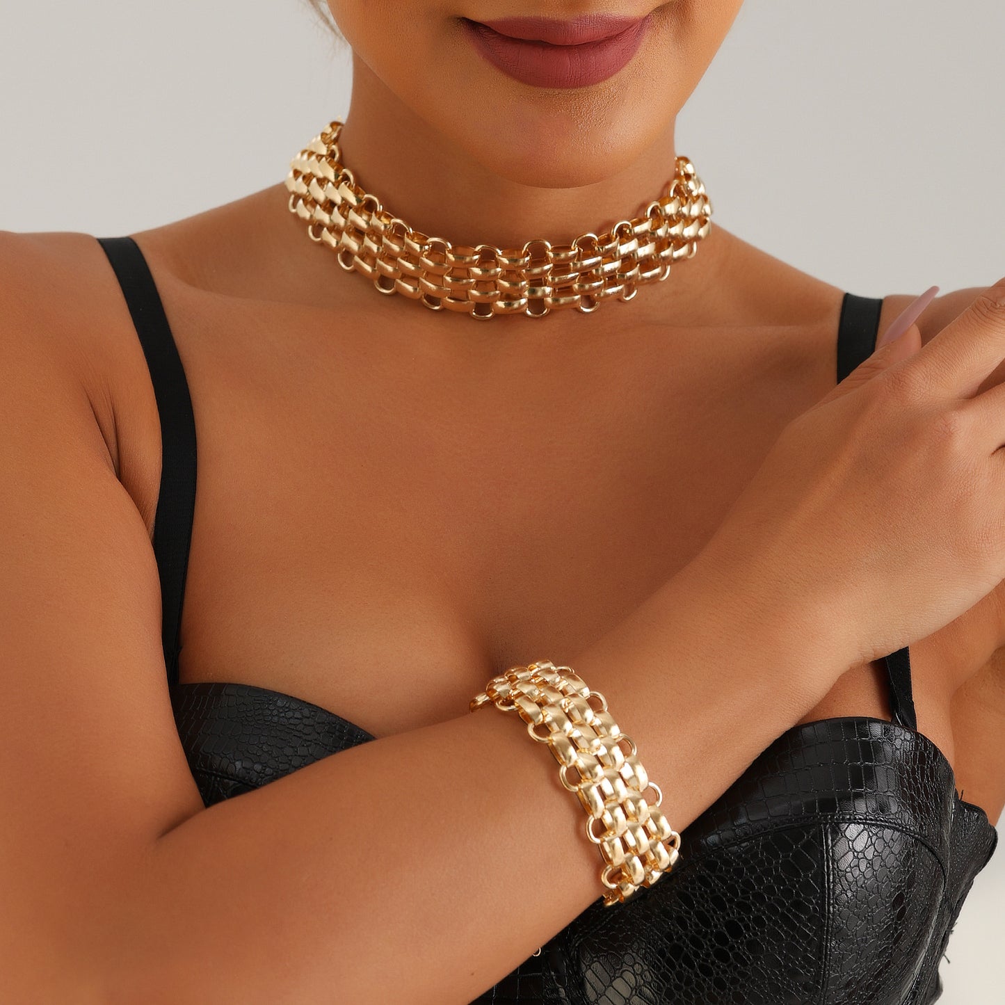 Collar colgante geométrico estilo punk con cadena de metal chapado grueso para mujer, accesorio de moda