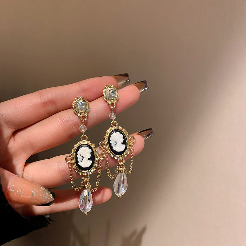 French Style Geometric Round Earrings in Alloy with Plated Finish for Women