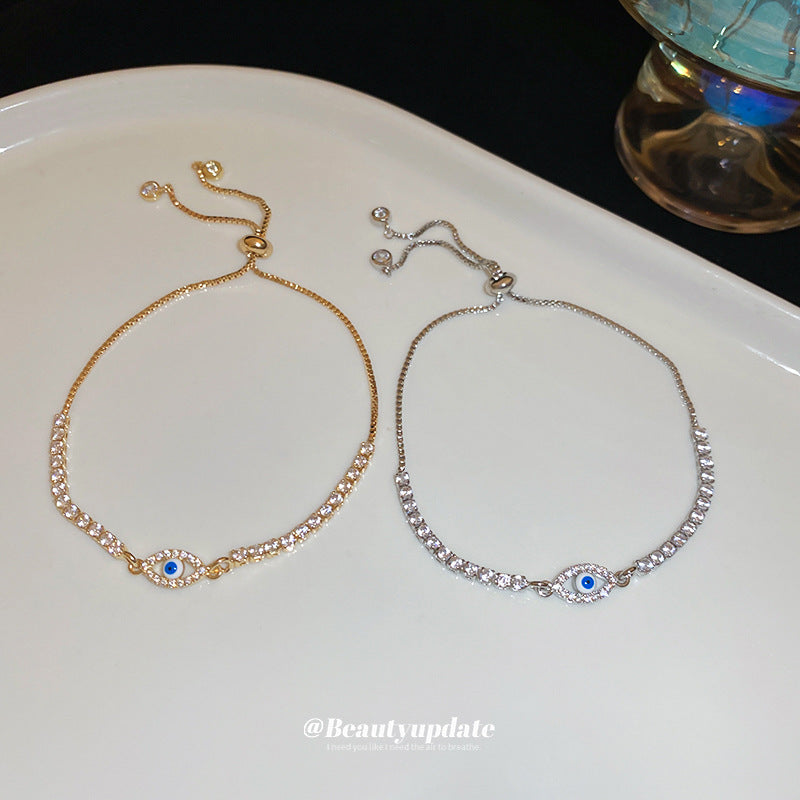 Bracciale da donna in zircone intarsiato, stile lussuoso, geometrico ovale, con base in rame e design elegante e minimalista
