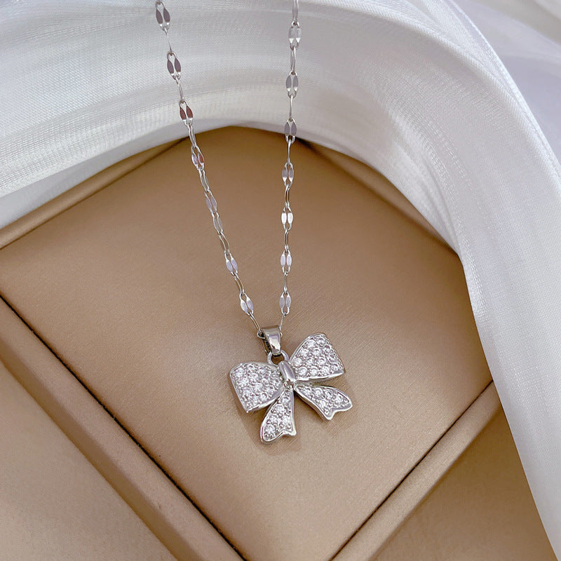 Luxury Sweet Fresh Titanium Steel Stainless Steel Butterfly Geometric Necklace with Rhinestone Pendant for Unisex