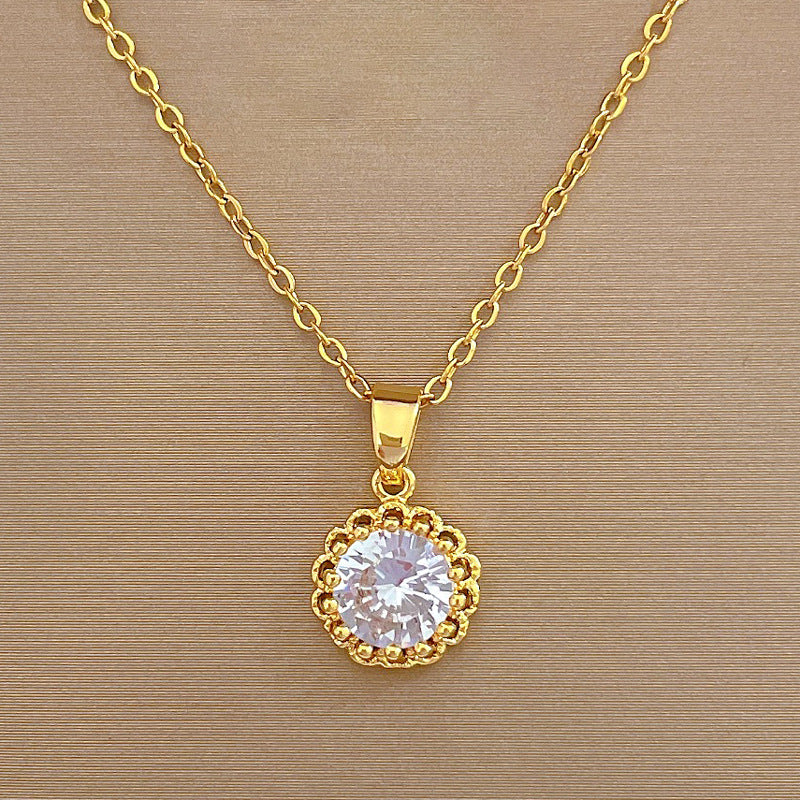 Collana a Catena Lusso Unisex con Ciondolo Geometrico in Acciaio al Titanio e Intarsio di Strass