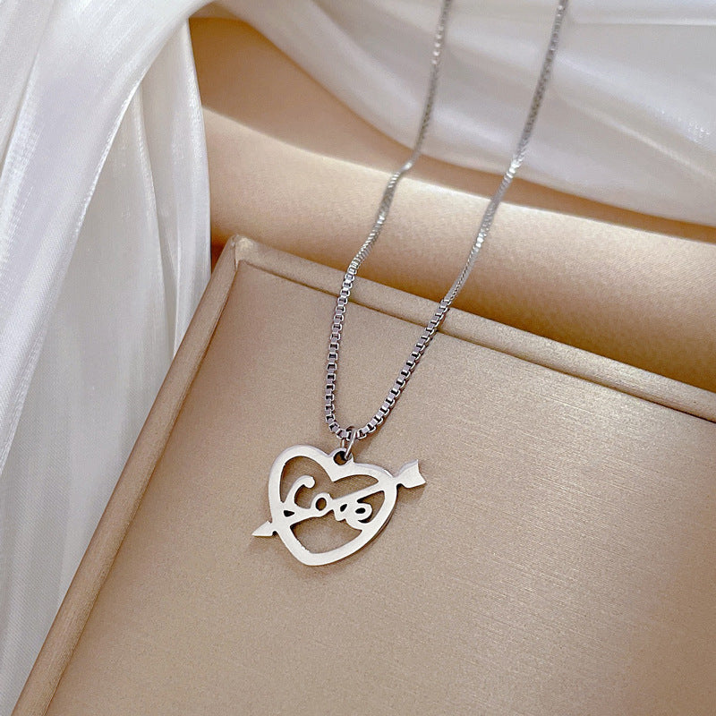 Minimalist Titanium Steel Geometric Heart Pendant Necklace for Women and Men with Gold Plating Locket Chain for Clavicle Styling
