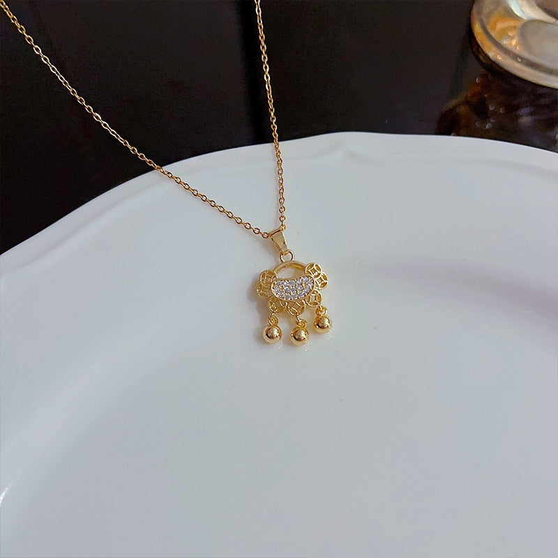 Minimalist Irregular Animal-Shaped Titanium Steel Pendant Necklace with Plating Finish for Unisex Wear