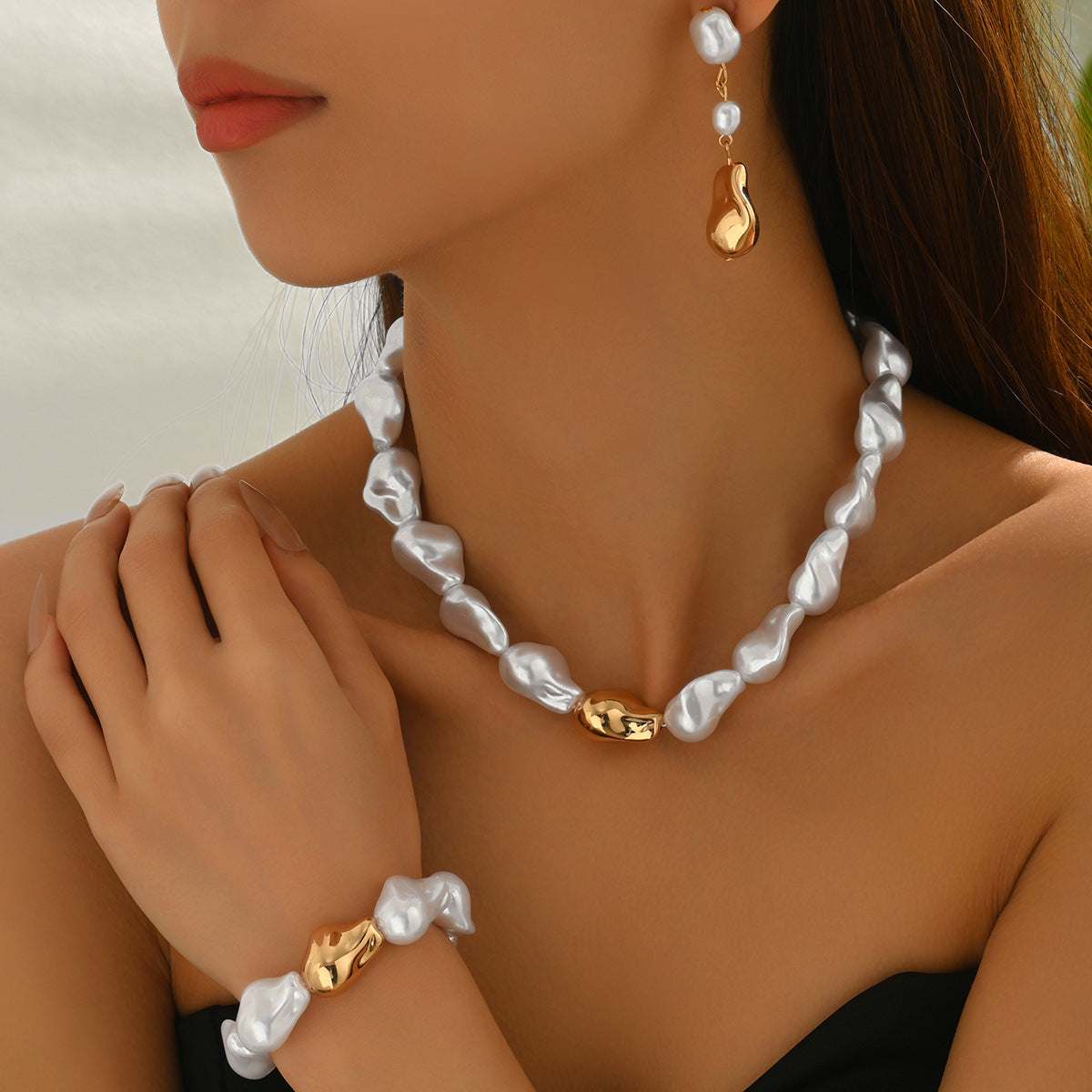 Vintage Baroque Pearl-Style Necklace Set with Geometric Pattern for Women Includes Choker Necklace Bracelet and Earrings