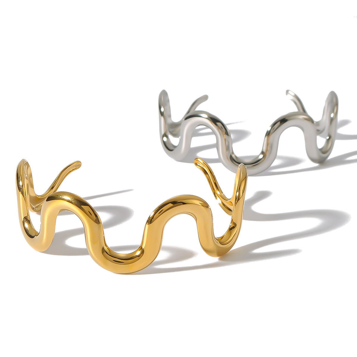 Bracciale da donna in acciaio inossidabile a onda geometrica con placcatura in oro 18 carati