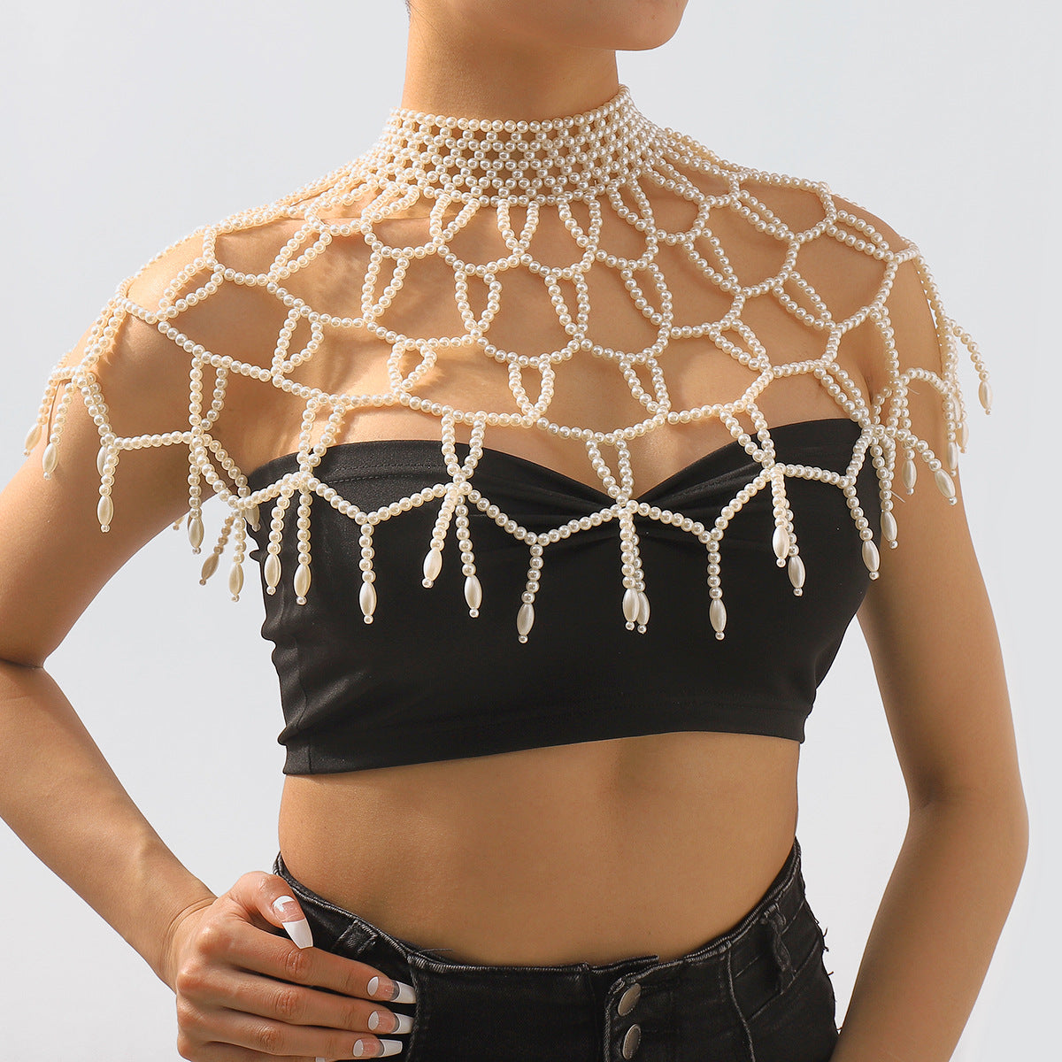 Cadena Corporal Vintage Elegante con Diseño Geométrico, Incrustaciones de Perlas de Imitación, Detalles Calados Hechos a Mano y Flecos para Mujer