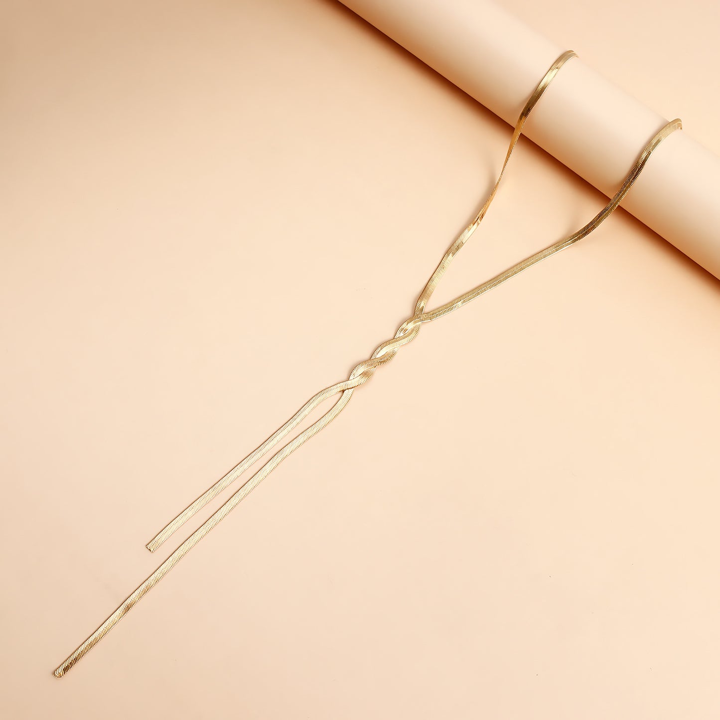 Minimalist Long Snake Chain Necklace for Women Geometric Shape Alloy Pendant with Tassel and Plated Finish