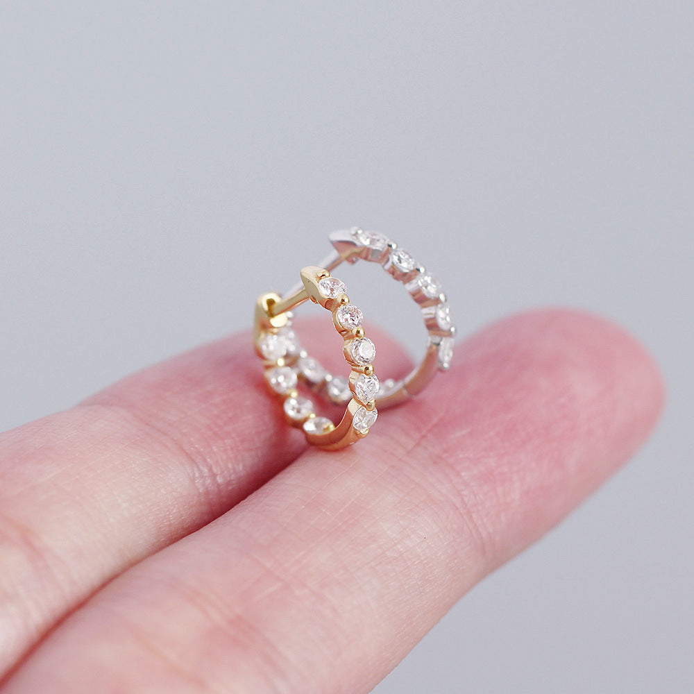 Orecchini a cerchio da donna geometrici in Argento Sterling 925 con Zirconi Cubici incastonati