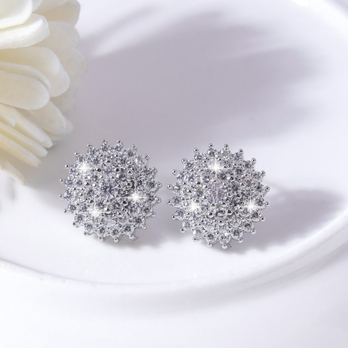 Orecchini a perno da donna floreali geometrici con strass, dolci e grintosi, in rame con perni in acciaio inossidabile