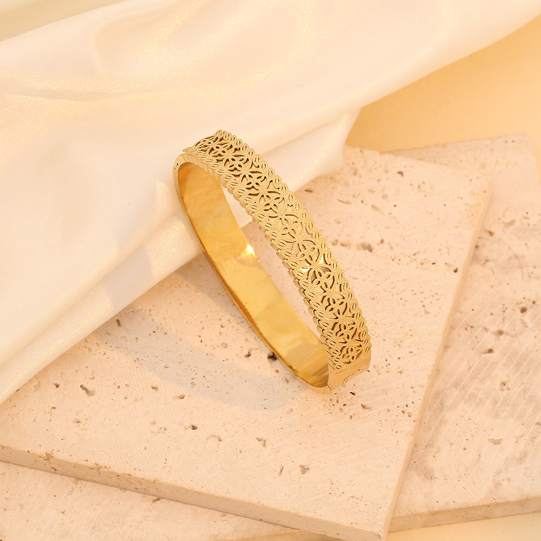 Matte Texture Stainless Steel Bracelet for Women with Plated Finish, Unique and Versatile Fashion Accessory