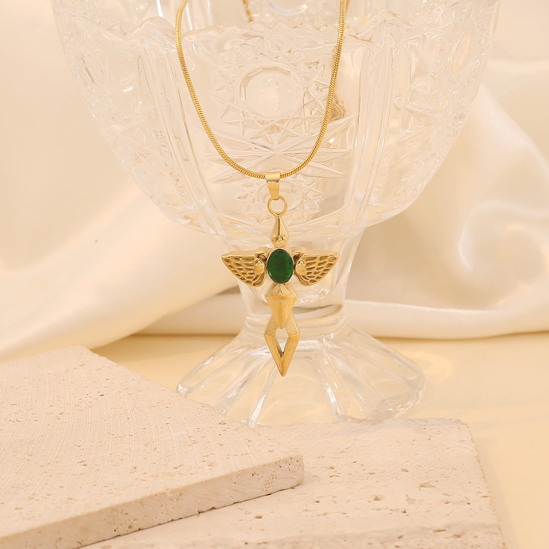 Collana con ciondolo a croce personalizzata in acciaio inossidabile da donna con stile minimalista moderno