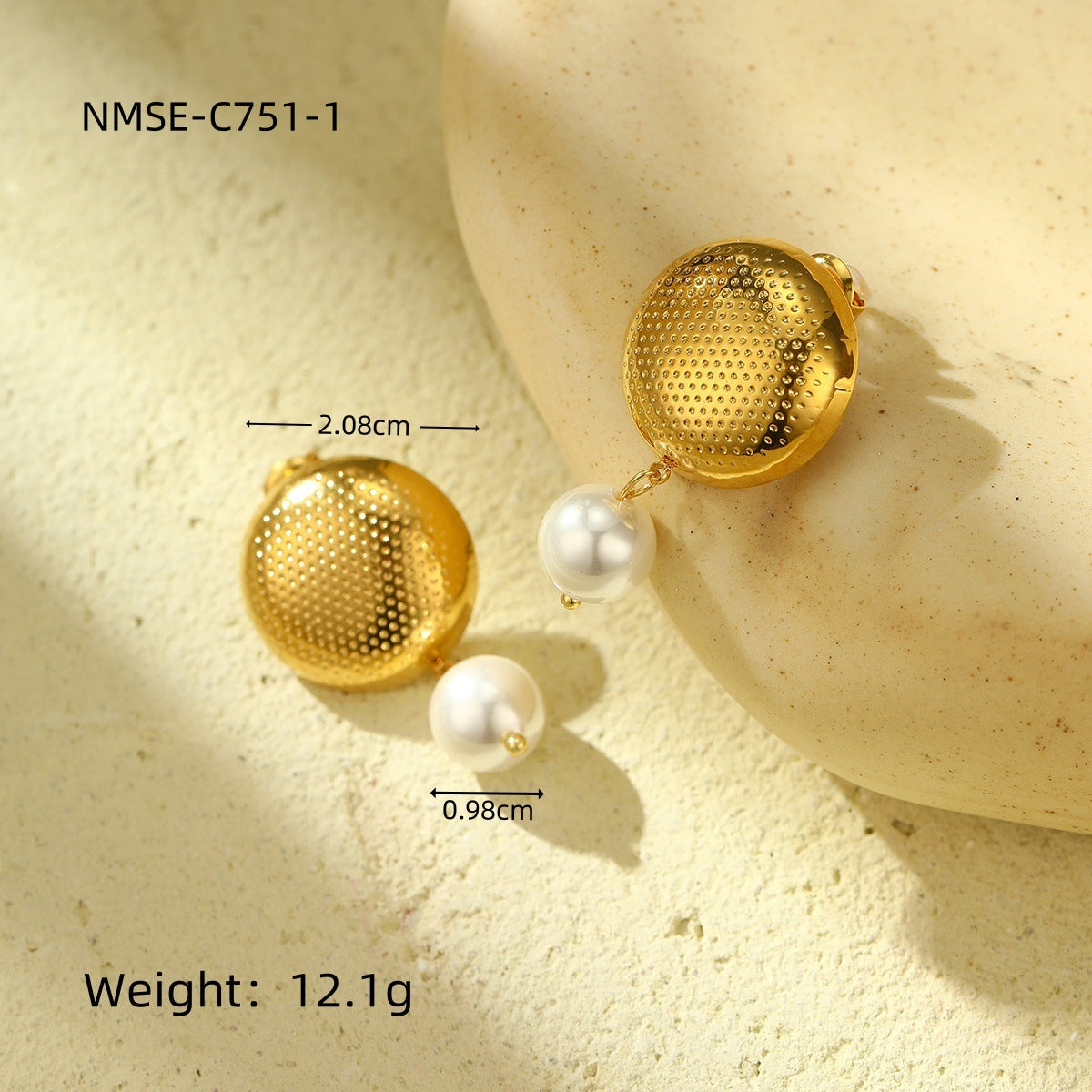 Fashionable Round Pearl Earrings in Stainless Steel with 18K Gold Plating for Women