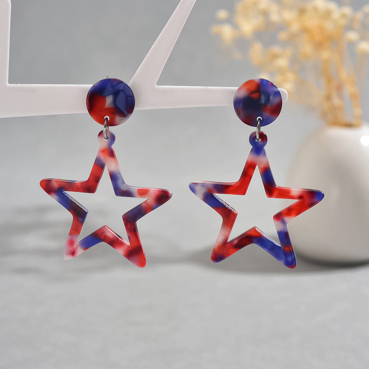 Pendientes minimalistas de acrílico con forma de estrella para mujer con acabado artesanal