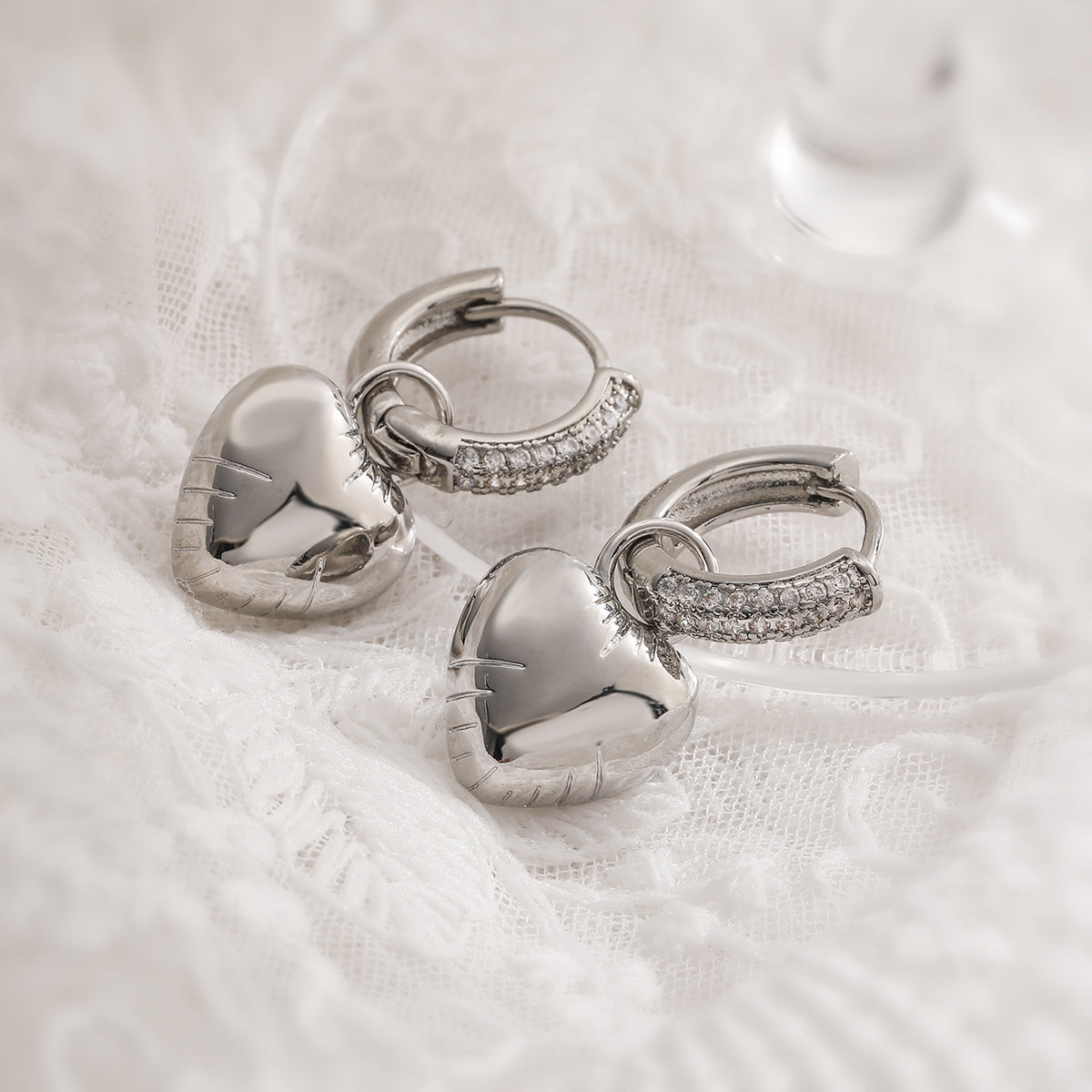 Minimalist Star and Heart-Shaped Copper Earrings with Gold Plating and Zircon Inlay for Women