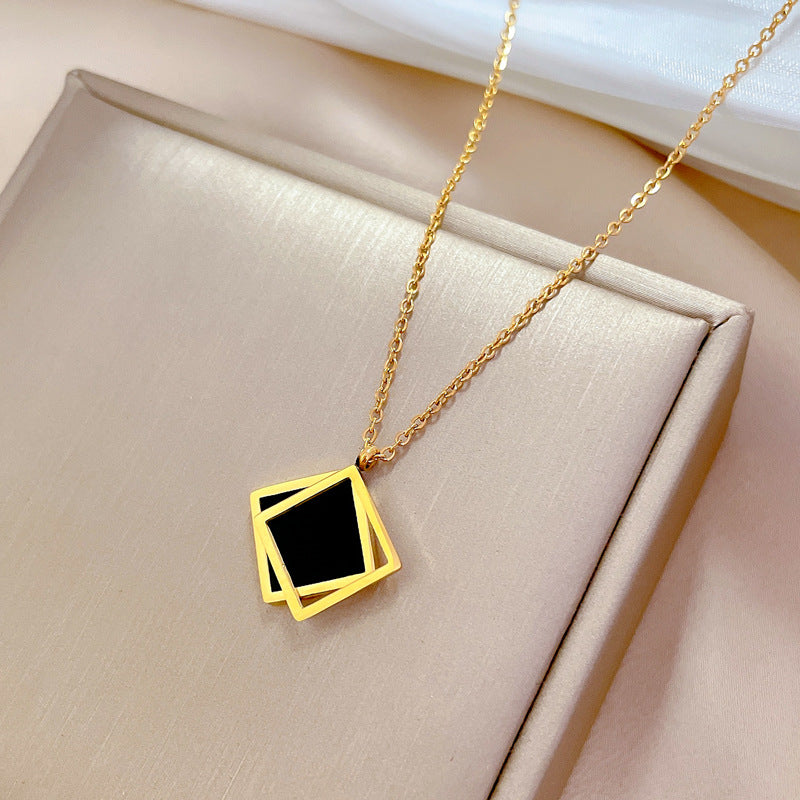 Minimalist Geometric Titanium Steel Necklace for Women and Men with Gold-Plated Finish and Square Pendant