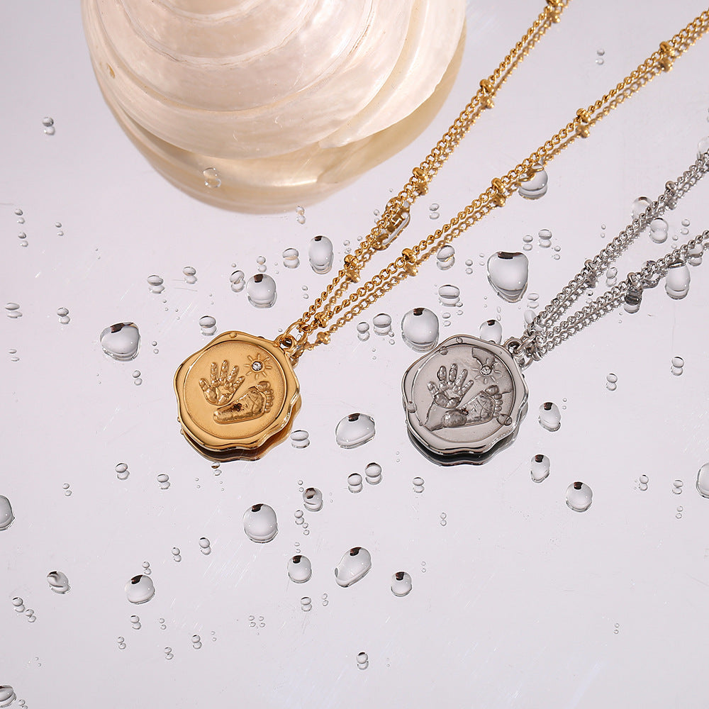Fashionable Geometric Hexagon Pendant Necklace for Women in Stainless Steel with Plated Finish