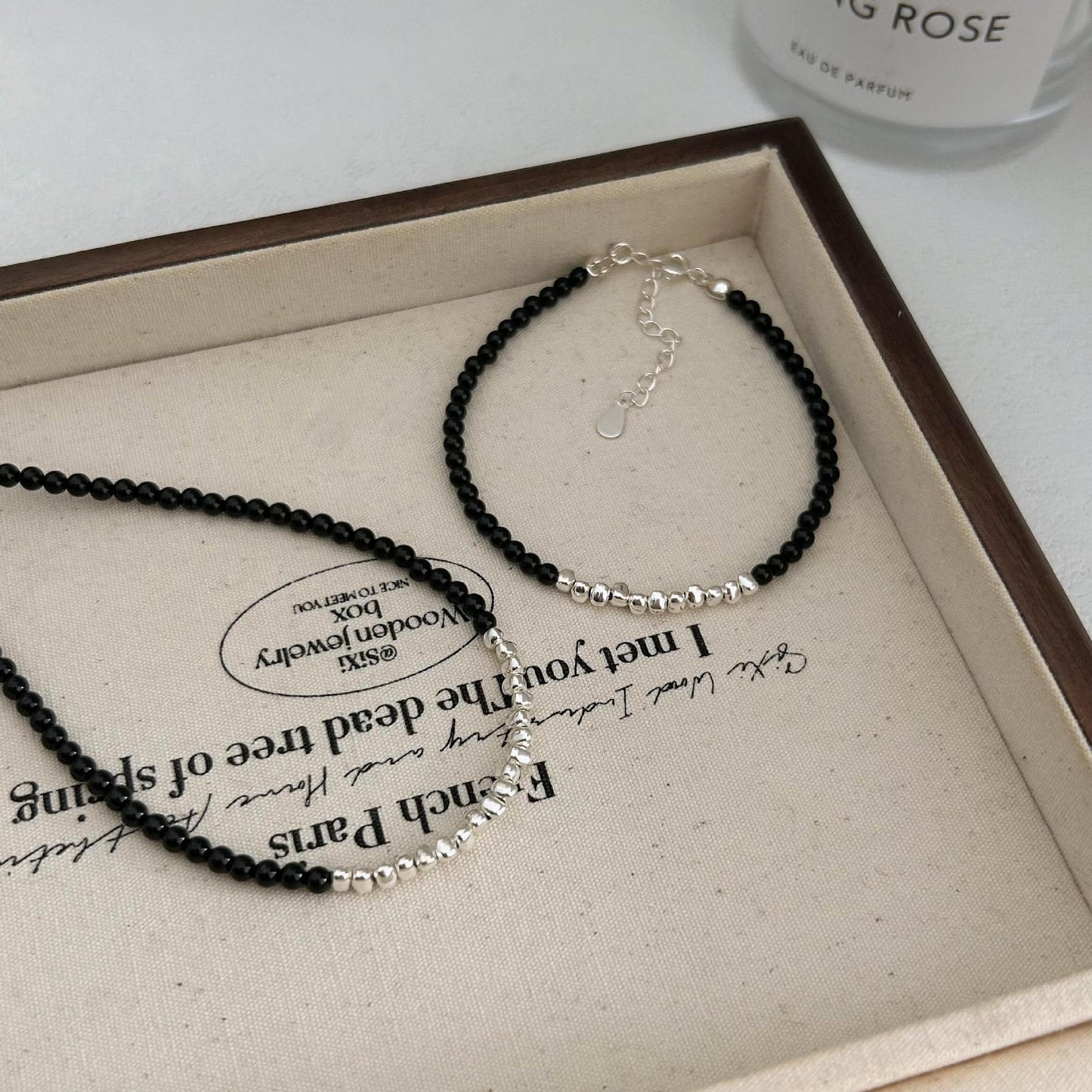 Bracciale Minimalista Geometrico Irregolare con Onice Nera in Argento Sterling 925 con Finitura Placcata