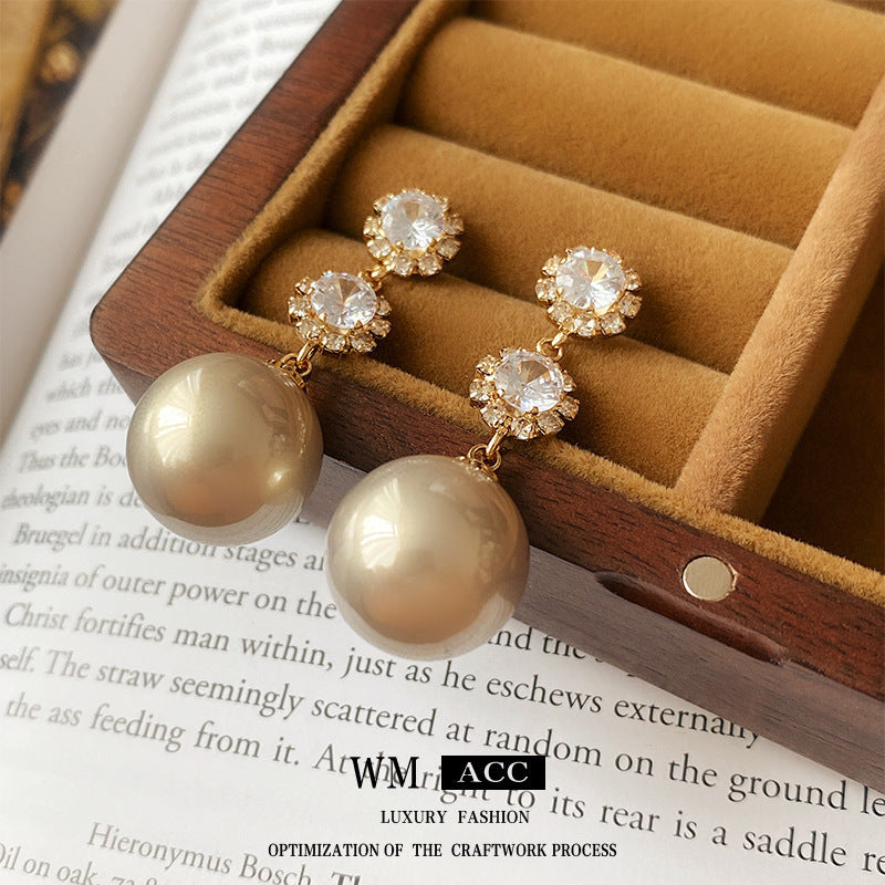 Chic Vintage Pearl Stud Earrings with Floral Bow Leaf Diamond Drop Geometric and Animal Motifs in Steel Posts
