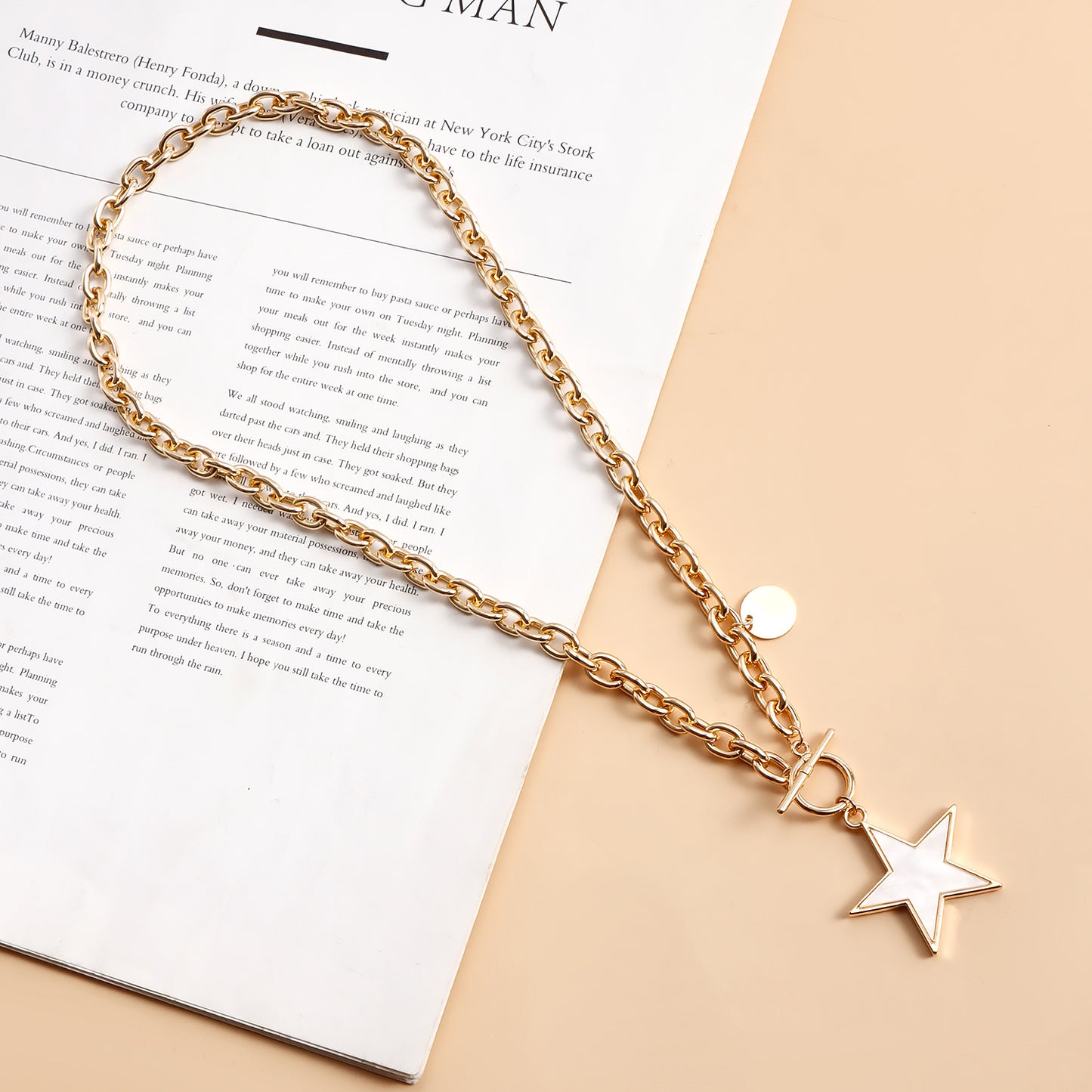 Minimalist White Star Mother-of-Pearl Inspired Pendant Necklace with Electroplated Metal Thick Aluminum Chain for Women