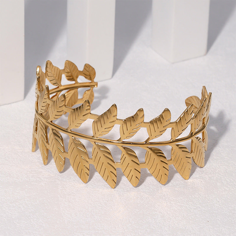 Bracciale da donna a foglia minimalista in acciaio inossidabile placcato oro 18 carati
