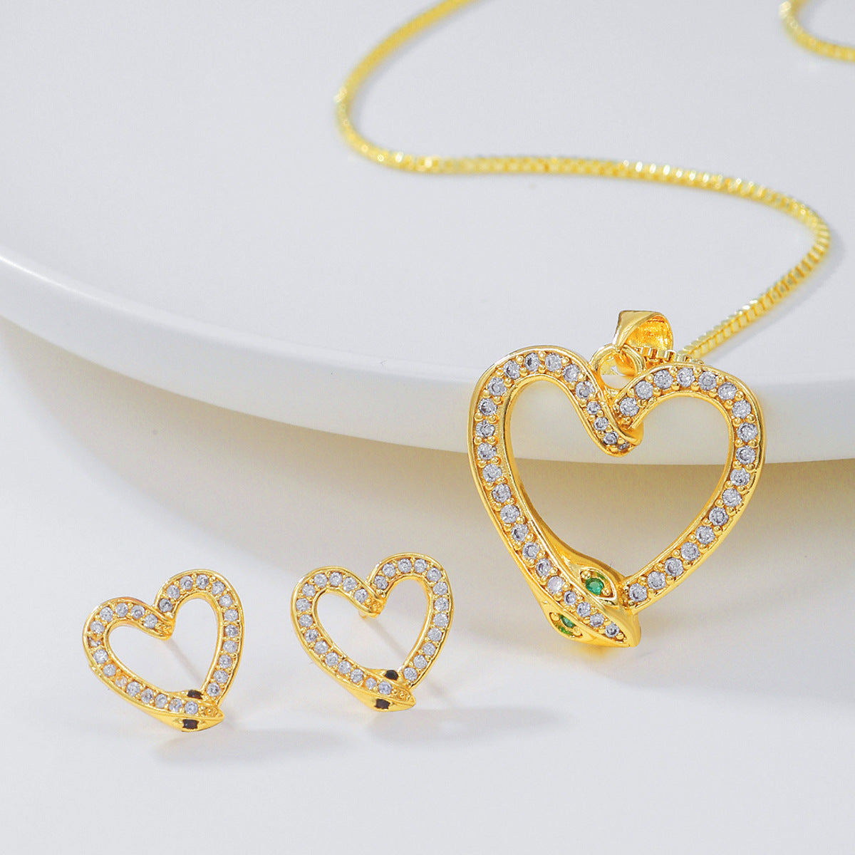 Casual Heart Gold Plated Brass Cubic Zirconia Necklace for Women