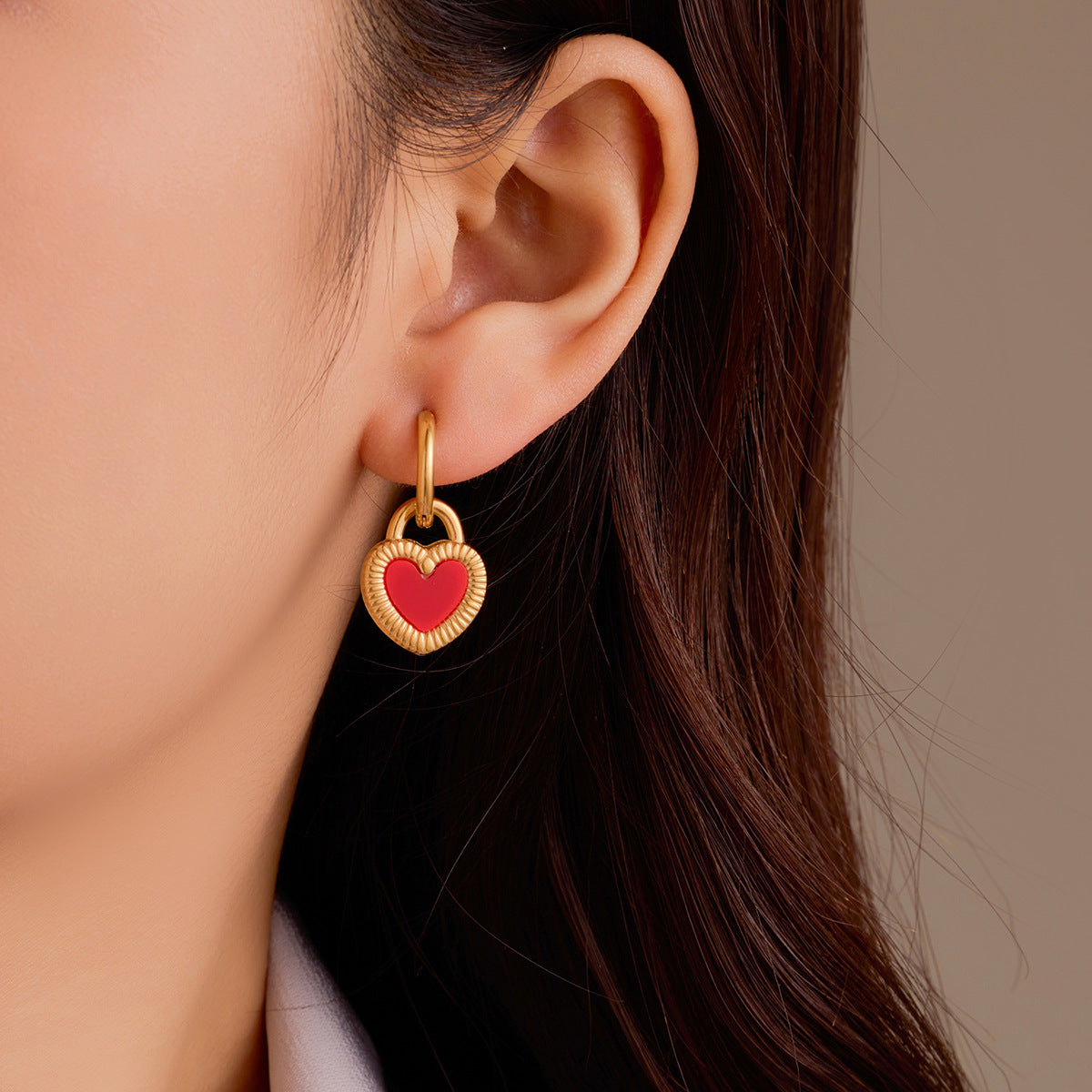 Collar y pendientes de acero inoxidable con colgante de nácar en forma de corazón de doble cara estilo vintage para mujer