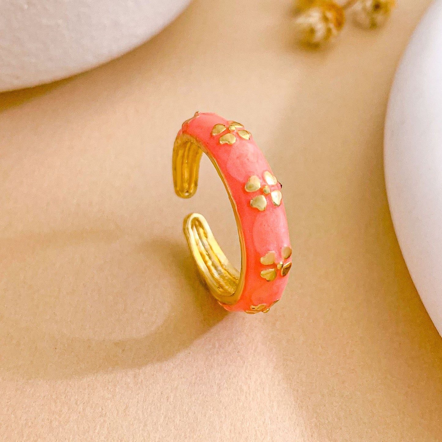Dolce Anello Aperto Floreale Minimalista Placcato Oro in Ottone per Donne