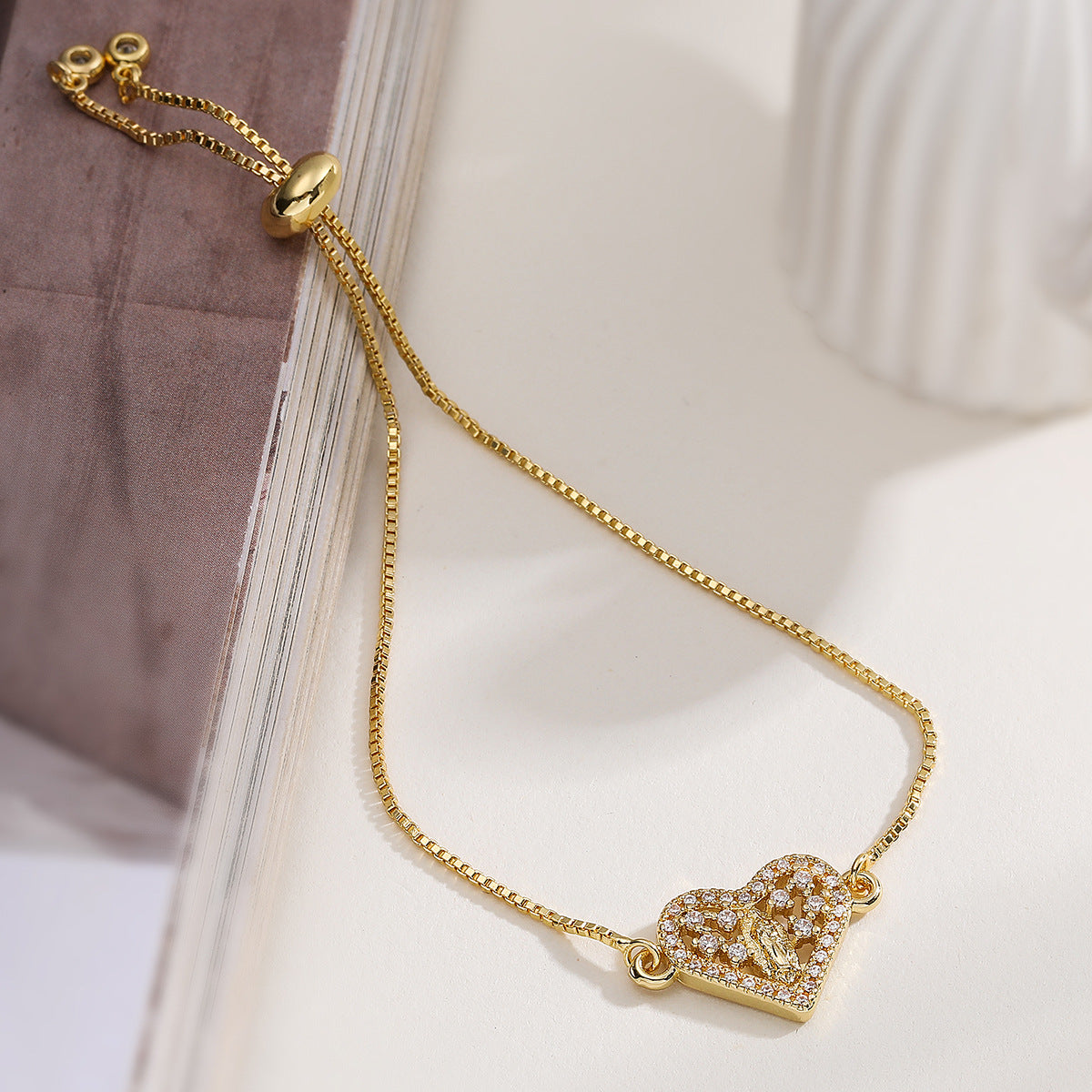 Elegant 18K Gold Plated Brass Geometric Micro-inlay Cubic Zirconia Bracelet for Women