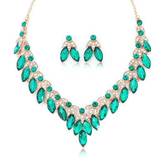 Juego de collar y aretes de hojas florales vintage para mujer, cadena corta de aleación con acabado chapado