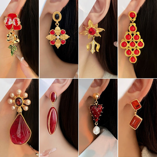 Orecchini geometrici vintage in lega placcata da donna - Gioielli artistici retrò con elementi circolari