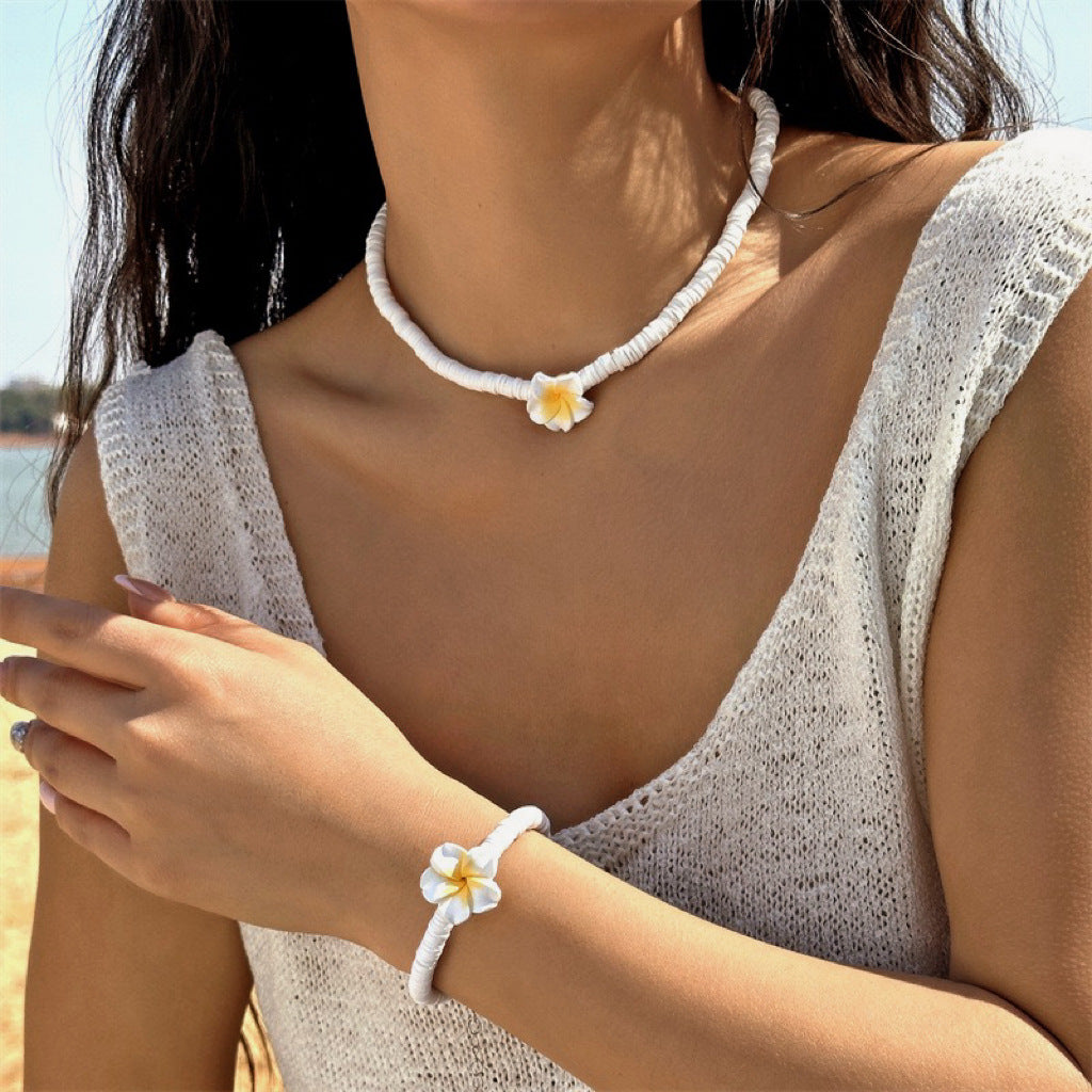 Elegante collar y pulsera de resina floral bohemia con cadena de cable para mujer