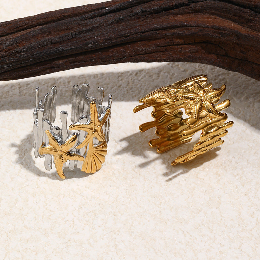 Anello aperto minimalista con stella marina e conchiglia in acciaio inossidabile placcato oro 18 carati da donna