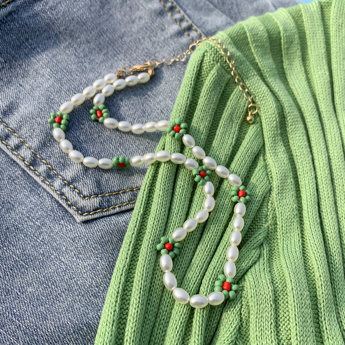 Bohemian Floral Letter Daisy Imitation Pearl Beaded Choker Necklace for Women
