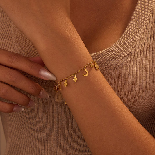 Fashionable Geometric Stainless Steel Bracelet with 18K Gold Plating for Women
